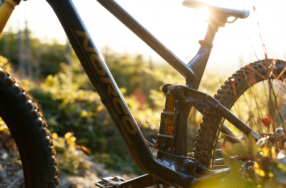 Mountain bike deals with fox shocks